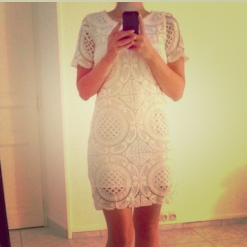 LAST CHANCE ❄️ White tunic dress